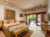 Deluxe Room With Pool Access