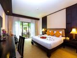 Deluxe Pool Access Room