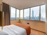 Fashion Sky Double Bed Room With City Night View
