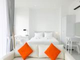 Executive Suite With Balcony