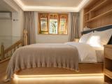 Cozy Quiet Duplex Room