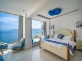 Weilan Tidal Healing Tub Bay Window Sea-view Double Bed Room