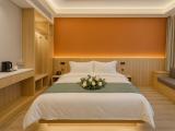 Premium King Room | 1.8m King Bed+Private Bathroom