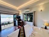 Deluxe Seaview