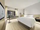 Sky-High River-View Double Bed Room (Overlooking Beijing-Hangzhou Grand Canal)