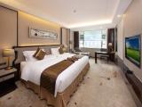 Comfy King Room