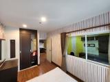 1 Bedroom With Kitchen