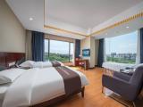 Cuiluan Garden-View Three Beds Room