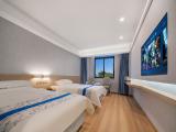 Deluxe 2-bed Room