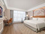 Business Queen Room