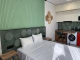 Business Queen Room