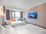 Business Standard Room