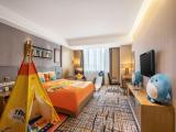 B.DUCK Themed Family Double Bed Room
