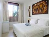 Deluxe King Room With Terrace 2