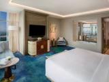 King Suite With Club Lounge Access
