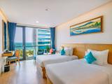 Deluxe Twin Room With Partial Sea View