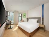 1 King Standard High Floor