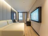 Executive Queen Room