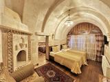 Deluxe Suite with Balcony