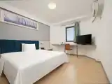 Superior Double Bed Room (Comfy Sleep + Bathroom Wet-Dry Separation)