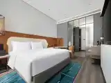 Indulge In A King-size Bed Room (enjoy A Deep And Restful Sleep + Voice Control Throughout The Entire Room + Mini Refrigerator)