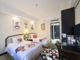Teddy's Treasure Collection Twin Room