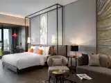 Club King Room with City View