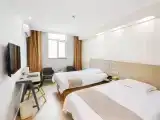 Business Twin Room - Hotel Provides Self-Service Laundry