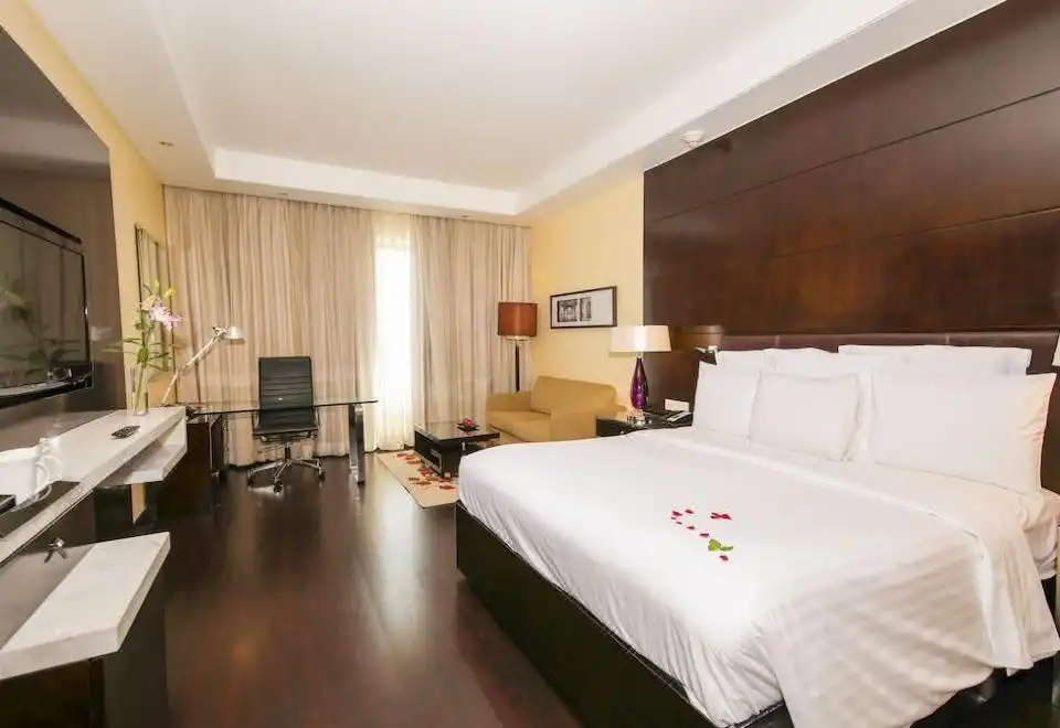 Deluxe Suite With City View