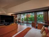 Lanna Pool Suite