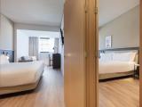 Premium Connecting Room