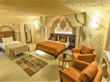 Triple Cave Suite