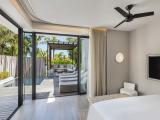 Lux* Beachfront Pool Villa