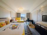 B.DUCK Theme Family Room