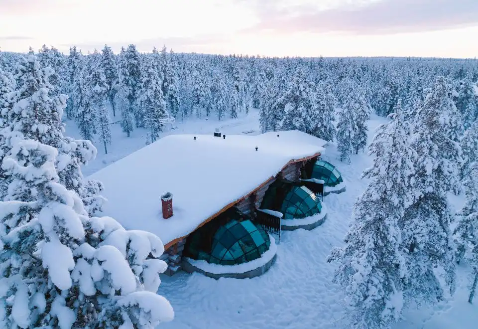 Luxury Kelo Glass Igloo