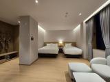 Premier Twin Room