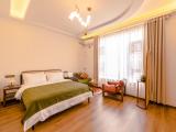 Boutique Big Bed Room
