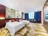 Deluxe 2-bed Room