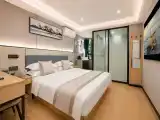 Enjoyment Large Screen Projection Double Bed Room (100-Inch Screen, VIP Viewing, Zero Pressure Mattress)