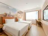 Standard Room (2 Beds)