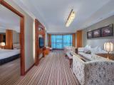 Panorama Executive Suite (French Window, Bathtub, Living Room)
