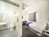 Mobility Accessible Larger Double Room with Bathtub