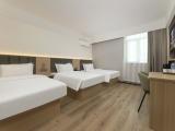 Elegant Triple Room