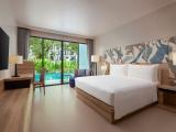 Premium, Guest room, 1 King, Pool access