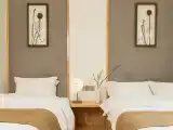 Comfy Parent-child Room