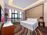 180° Panoramic Grand Deluxe Suite (Massage Chair + Floor-to-Ceiling Window + Private Living Room)