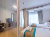 Deluxe 2-bed Room