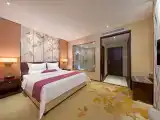 Classic Queen Room