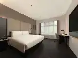 Executive Fresh Air Double Bed Room (Five Constant System + Deep Sleep Mattress + PRO Pillow + Mini Fridge)