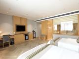 2-Bed Room with City View